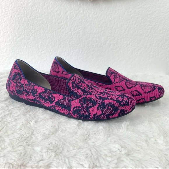 {Rothy’s} Retired Fuchsia/Navy Snake Print Knit Loafers, Size 6, Like New - Picture 3 of 11